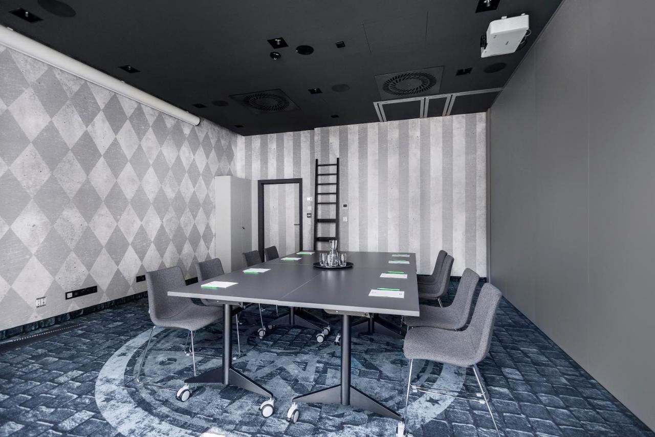 Ibis Styles Stare Hotel 3*