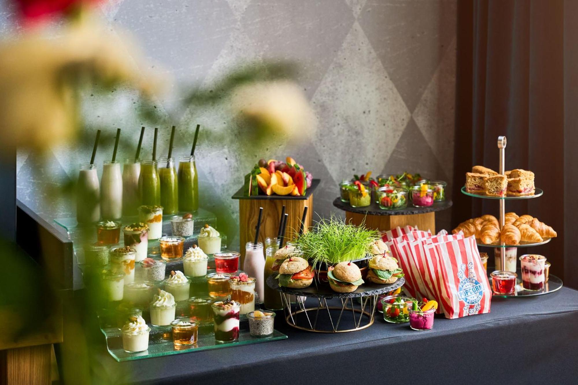 Ibis Styles Stare