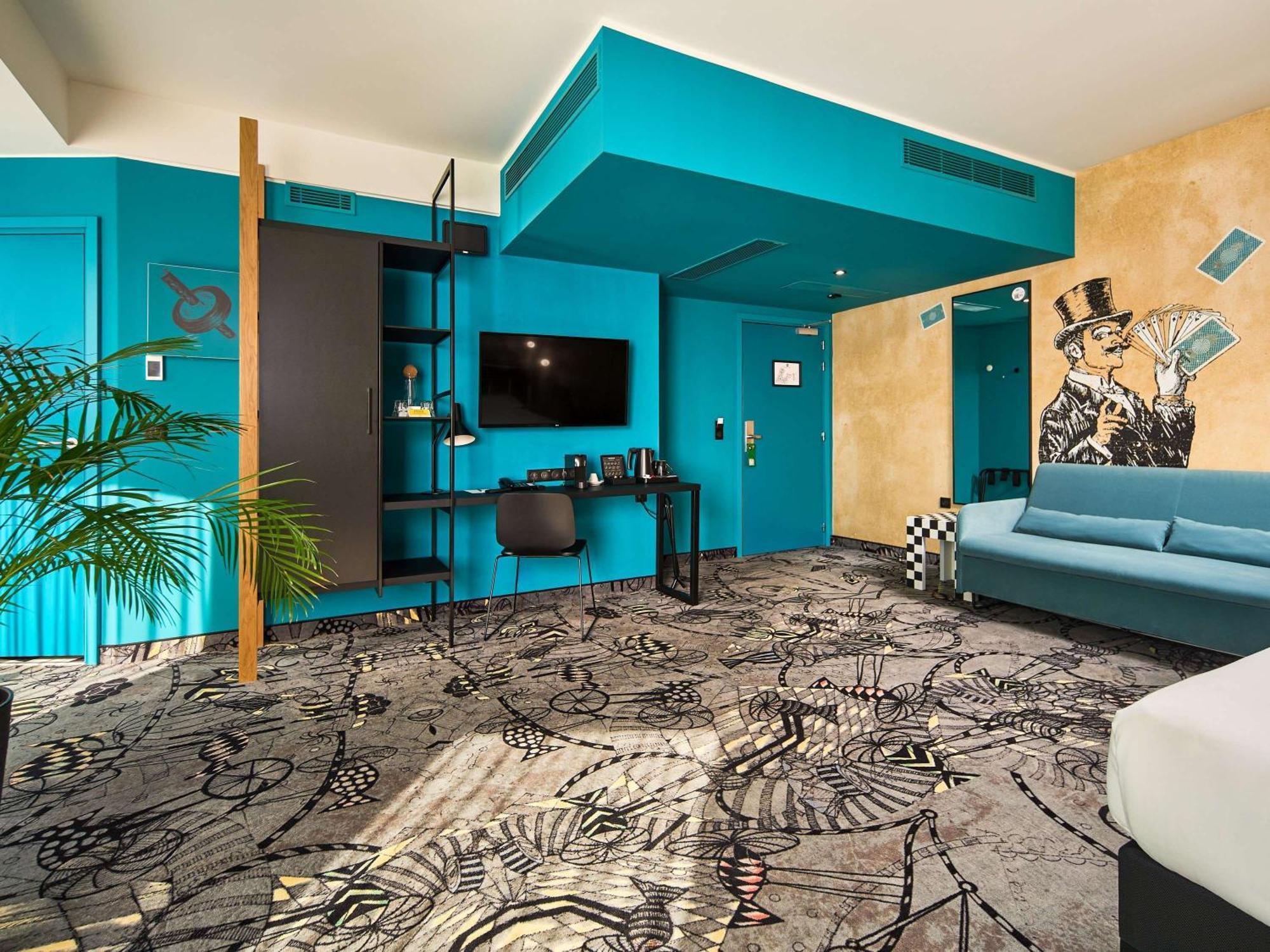 Ibis Styles Stare